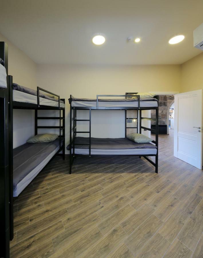 Highland Hostel Erévan Extérieur photo