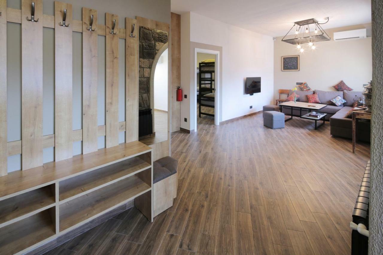 Highland Hostel Erévan Extérieur photo